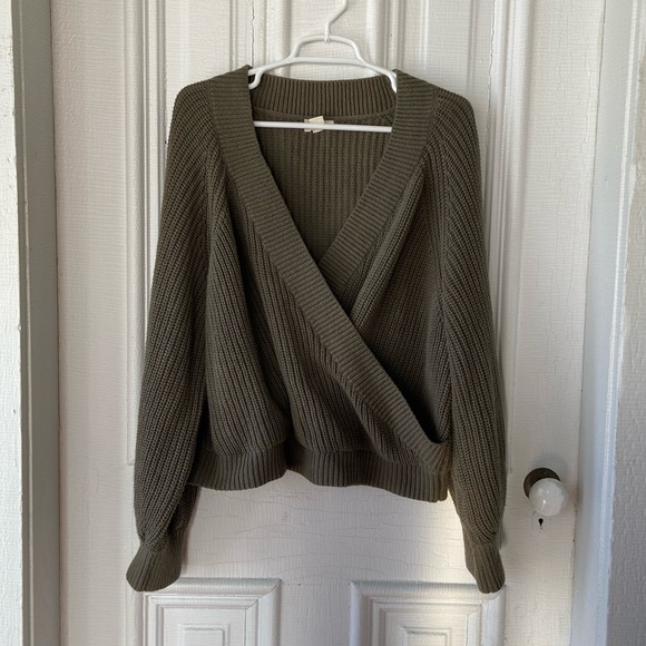 UpWest Sweaters - Upwest weekend wrap cropped sweater size large.